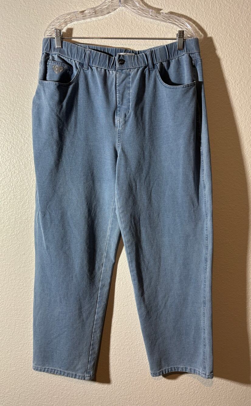 Quacker Factory Dream Jeannes Size L Petite Elastic Waist Blue Jeans Light Wash